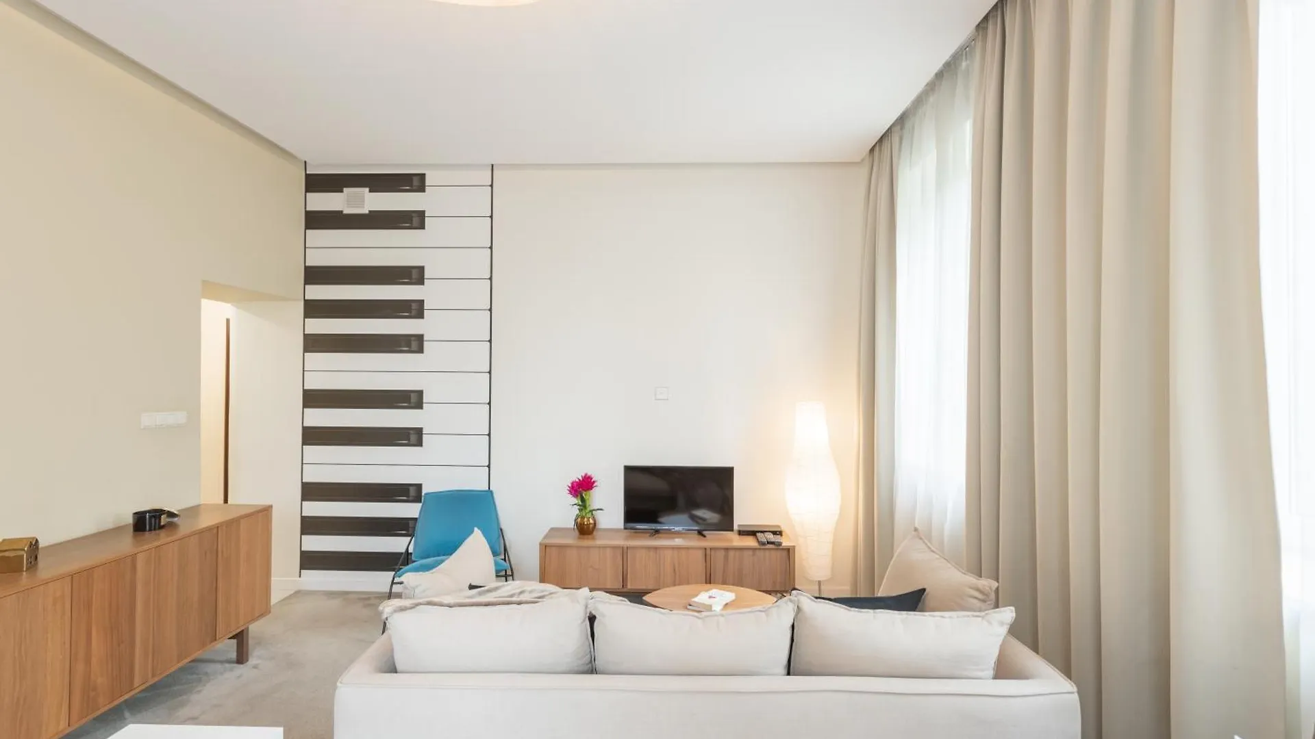 Golden Apartments In Warsaw - Apartment In The Center - Plac Konstytucji